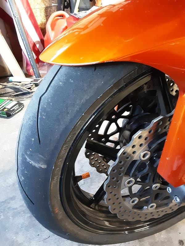 ピレリ DIABLO SUPERCORSA V3 190/50 ZR 17 バイクタイヤ リア用 チューブレスタイプ