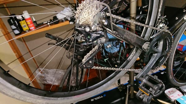 自分で組むロードバイクガイド (エイムック 4504 BiCYCLE CLUB別冊)